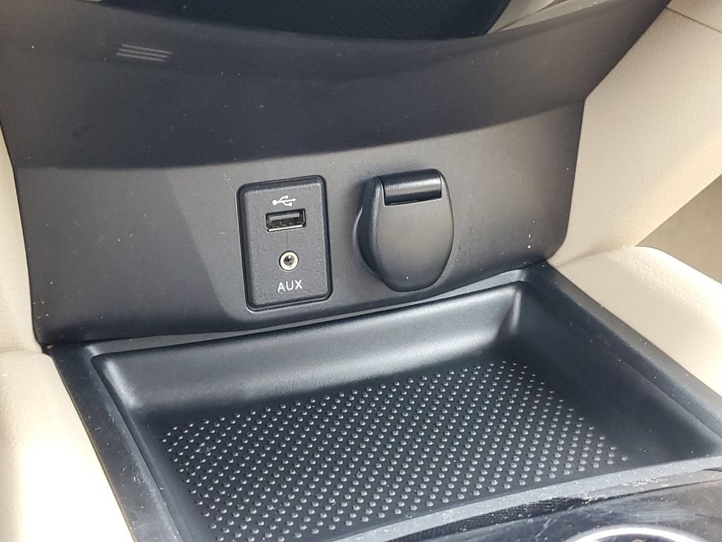 Used 2014 Nissan Rogue SL AWD/4WD image 26