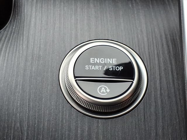 Certified 2025 Mercedes-Benz C 300 4MATIC Sedan image 25