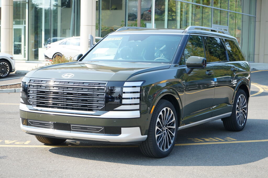 Used 2026 Hyundai Palisade Calligraphy image 1