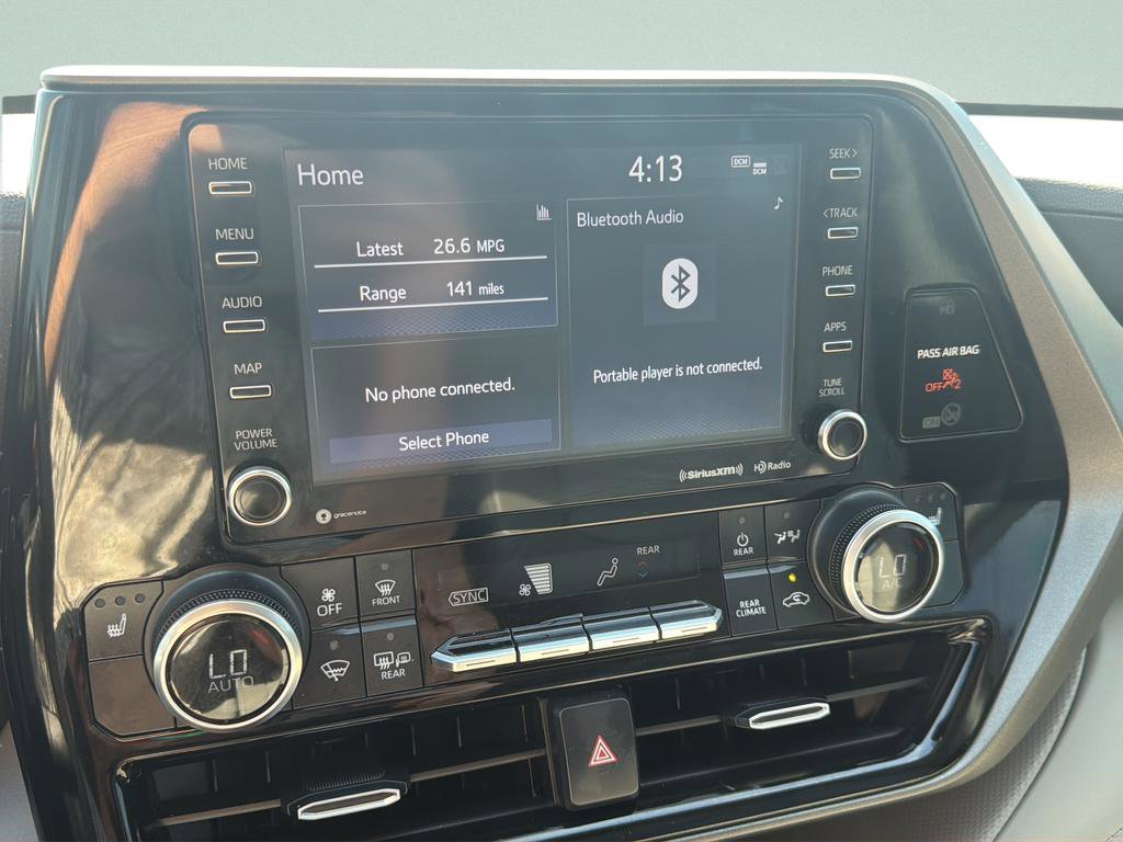 Used 2022 Toyota Highlander XLE FWD image 25