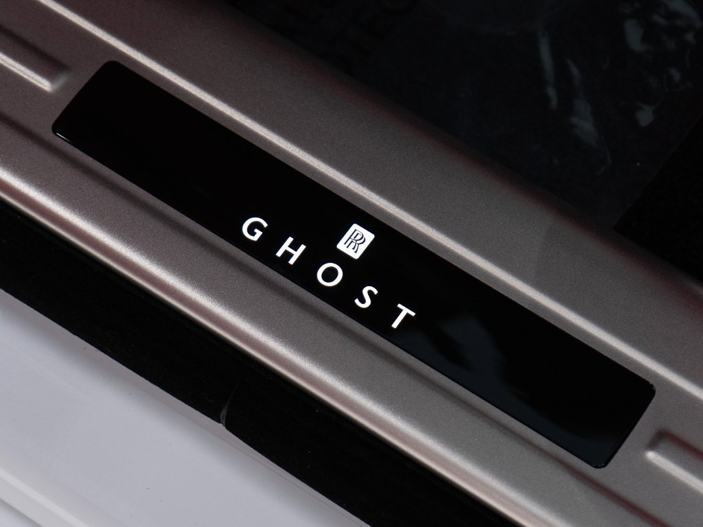 Certified 2022 Rolls-Royce Ghost w/ Ghost Package image 13
