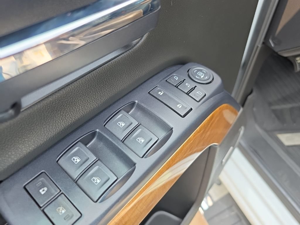 Used 2019 Chevrolet Silverado 2500 LTZ w/ Duramax Plus Package AWD/4WD image 40