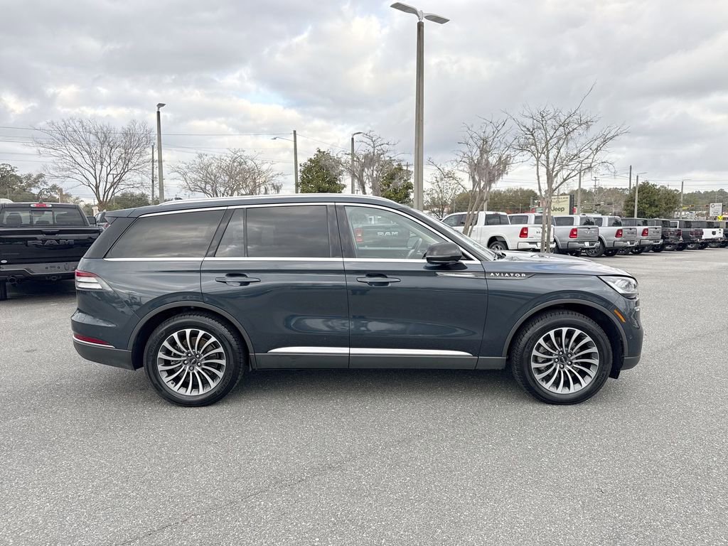 Used 2022 Lincoln Aviator Reserve w/ Equipment Group 201A image 2