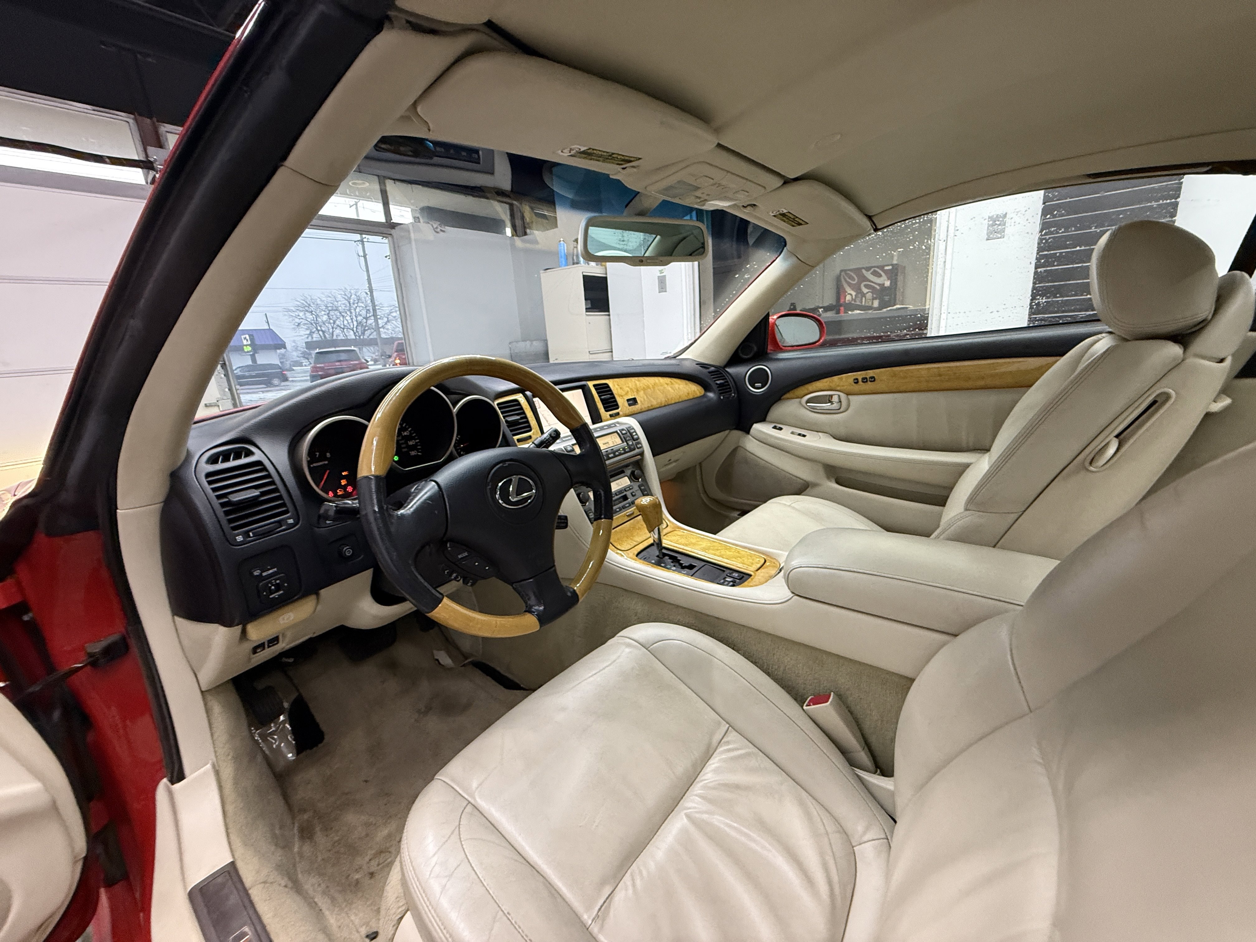 Used 2004 Lexus SC 430 Convertible image 13