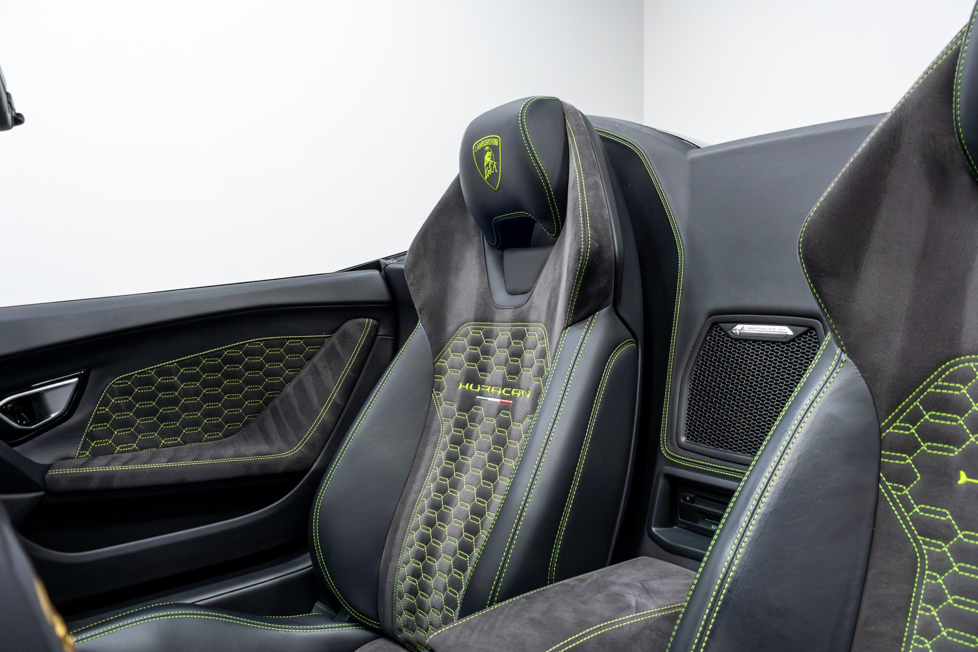 Used 2017 Lamborghini Huracan LP 610-4 image 15