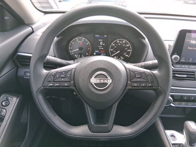 Certified 2025 Nissan Altima 2.5 S FWD image 10