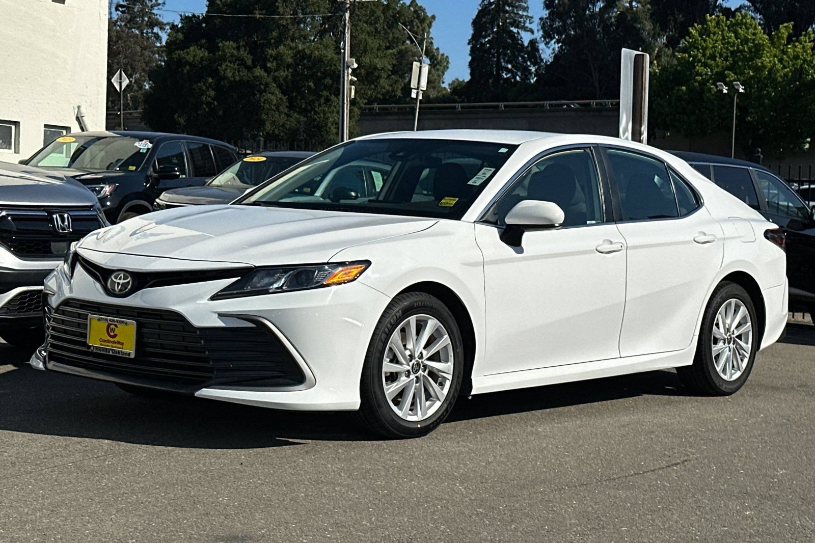 Used 2024 Toyota Camry LE FWD image 10