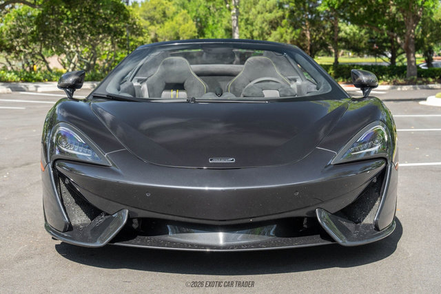 Used 2018 McLaren 570S Spider image 13