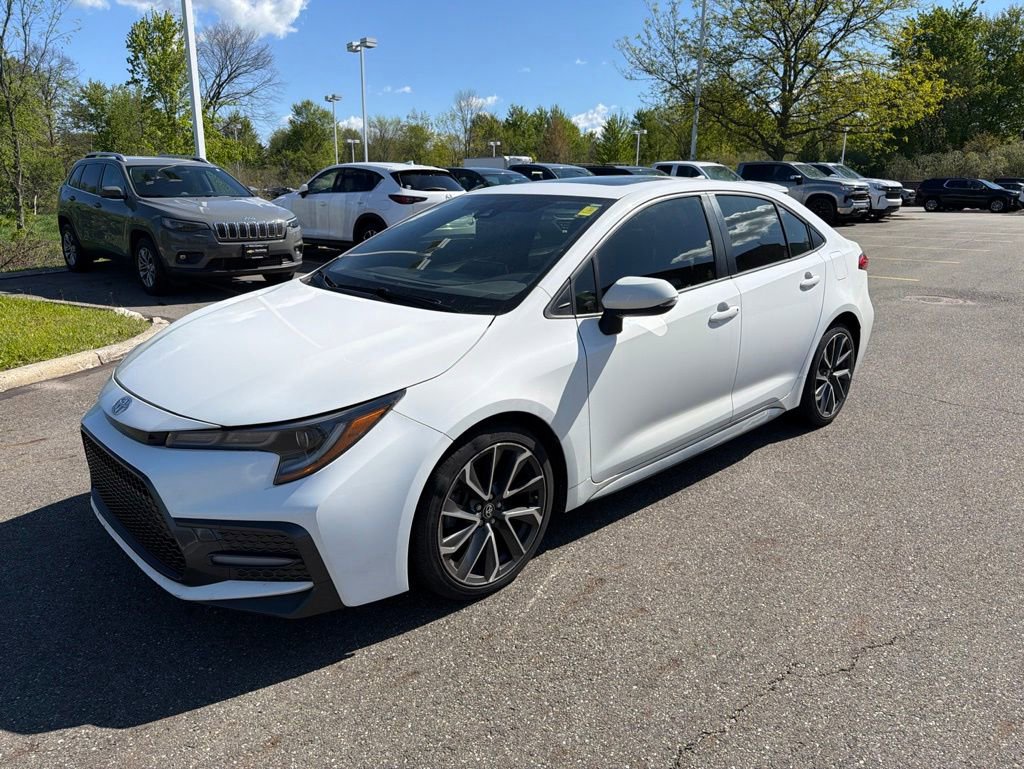 Used 2021 Toyota Corolla XSE FWD image 5