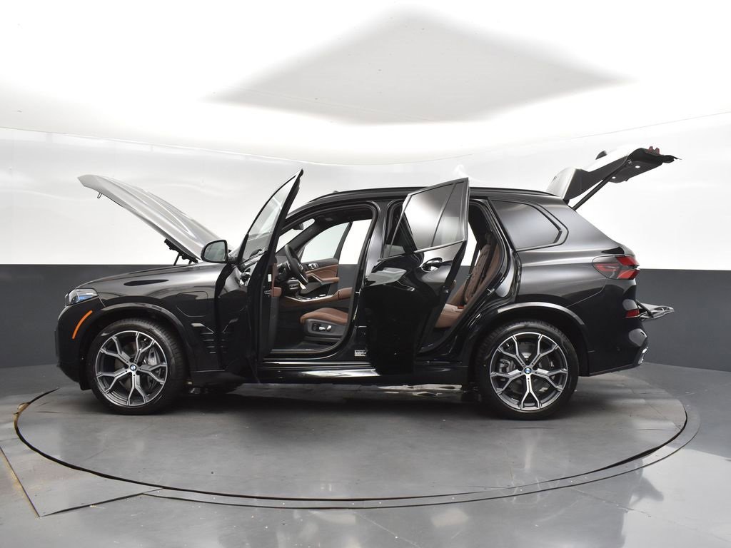 New 2026 BMW X5 xDrive50e image 46