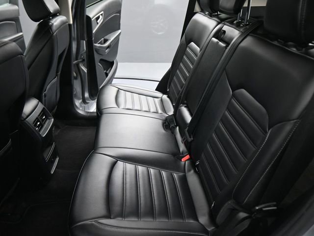 Used 2024 Ford Edge SEL image 38