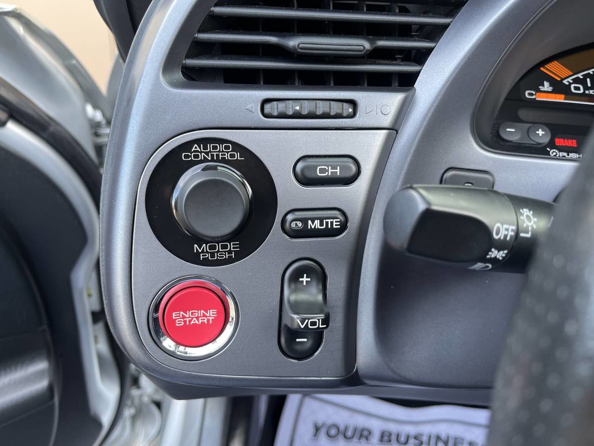 Used 2002 Honda S2000 image 13