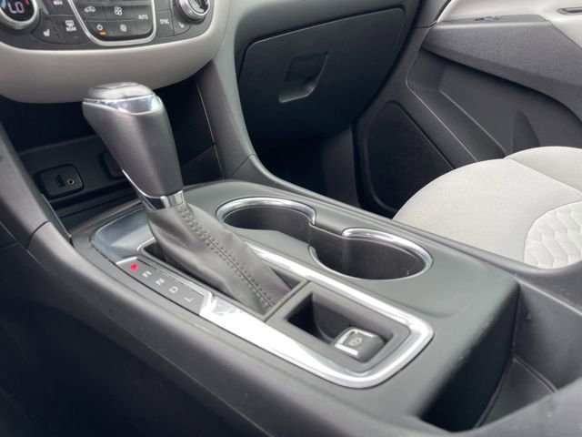 Used 2018 Chevrolet Equinox LT image 21