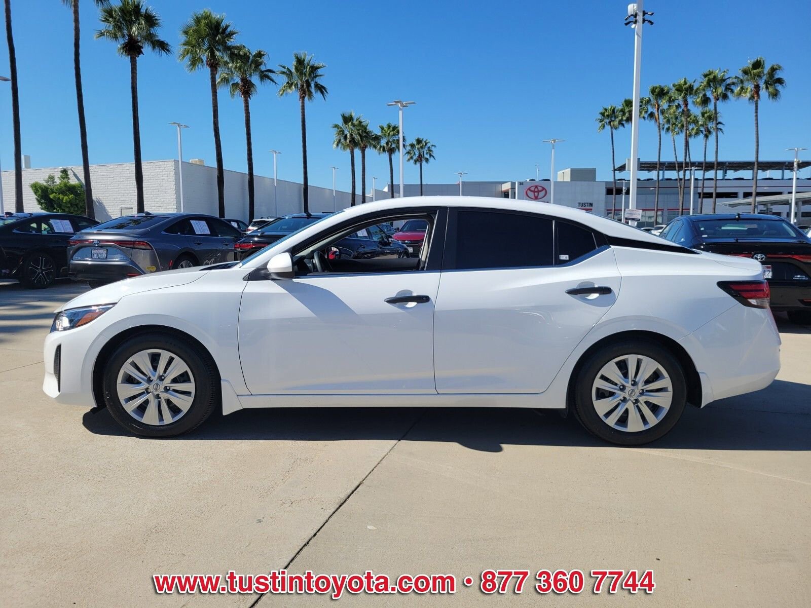 Used 2024 Nissan Sentra S image 6