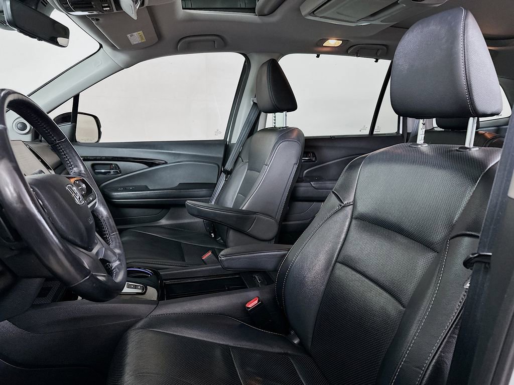 Used 2020 Honda Pilot Elite image 8