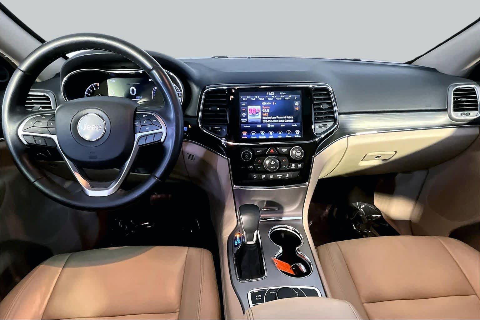 Used 2020 Jeep Grand Cherokee Limited AWD/4WD image 16