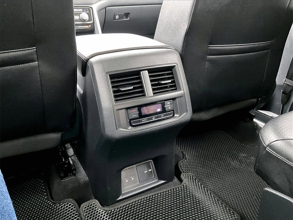 Used 2022 Volkswagen Atlas SE w/ Panoramic Sunroof Package image 30