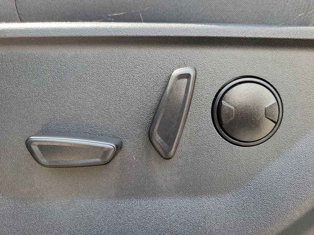 Used 2025 Ford Expedition Active RWD image 22