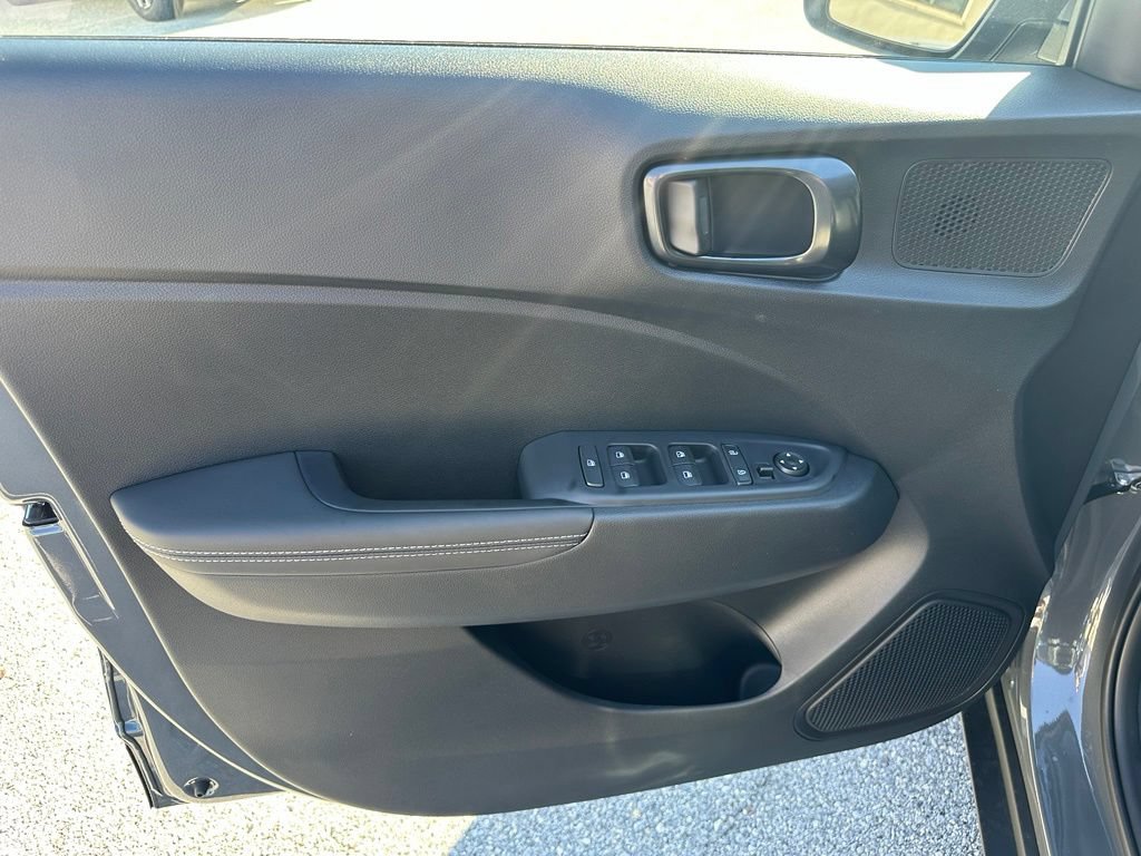 New 2026 Hyundai Venue SEL FWD image 11