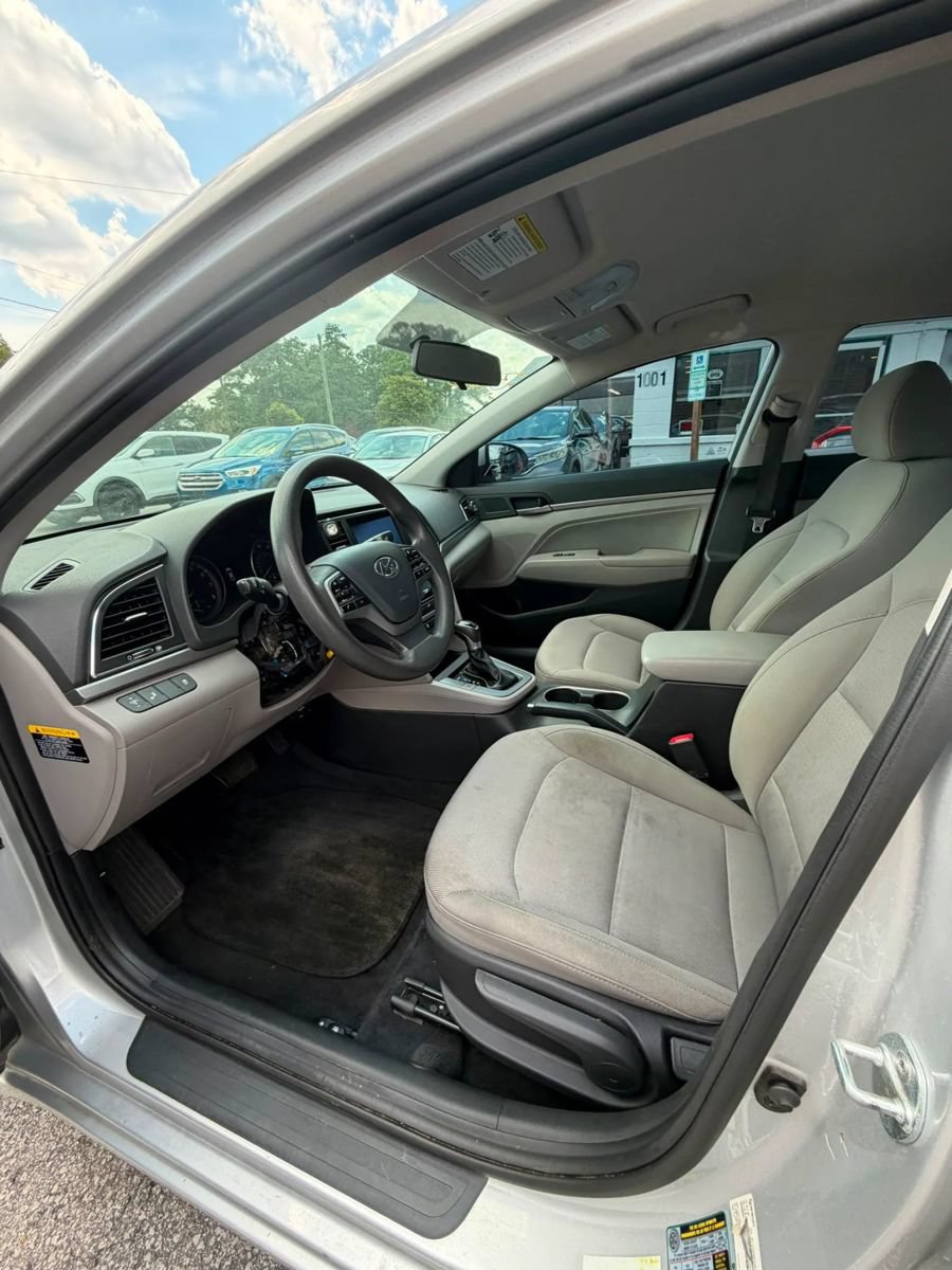 Used 2018 Hyundai Elantra SEL FWD image 9