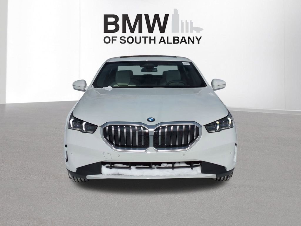 New 2026 BMW 550e xDrive w/ Executive Package image 9