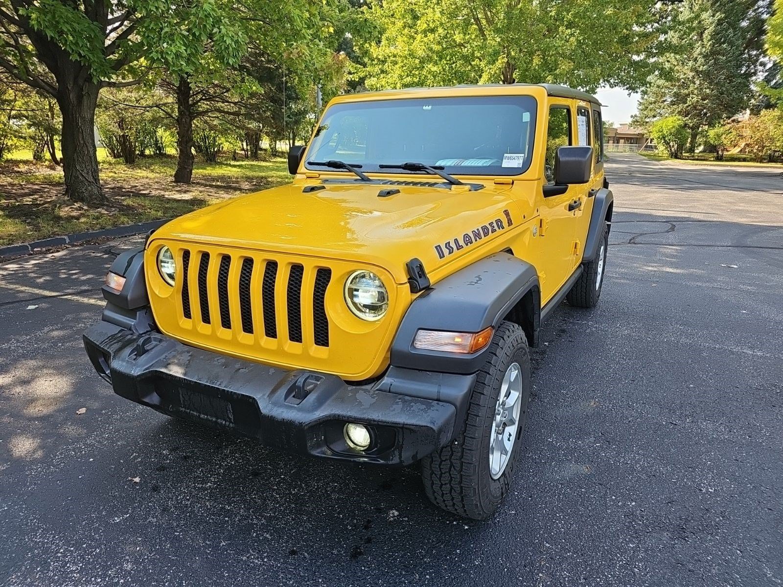 Used 2021 Jeep Wrangler Unlimited Sport AWD/4WD image 2