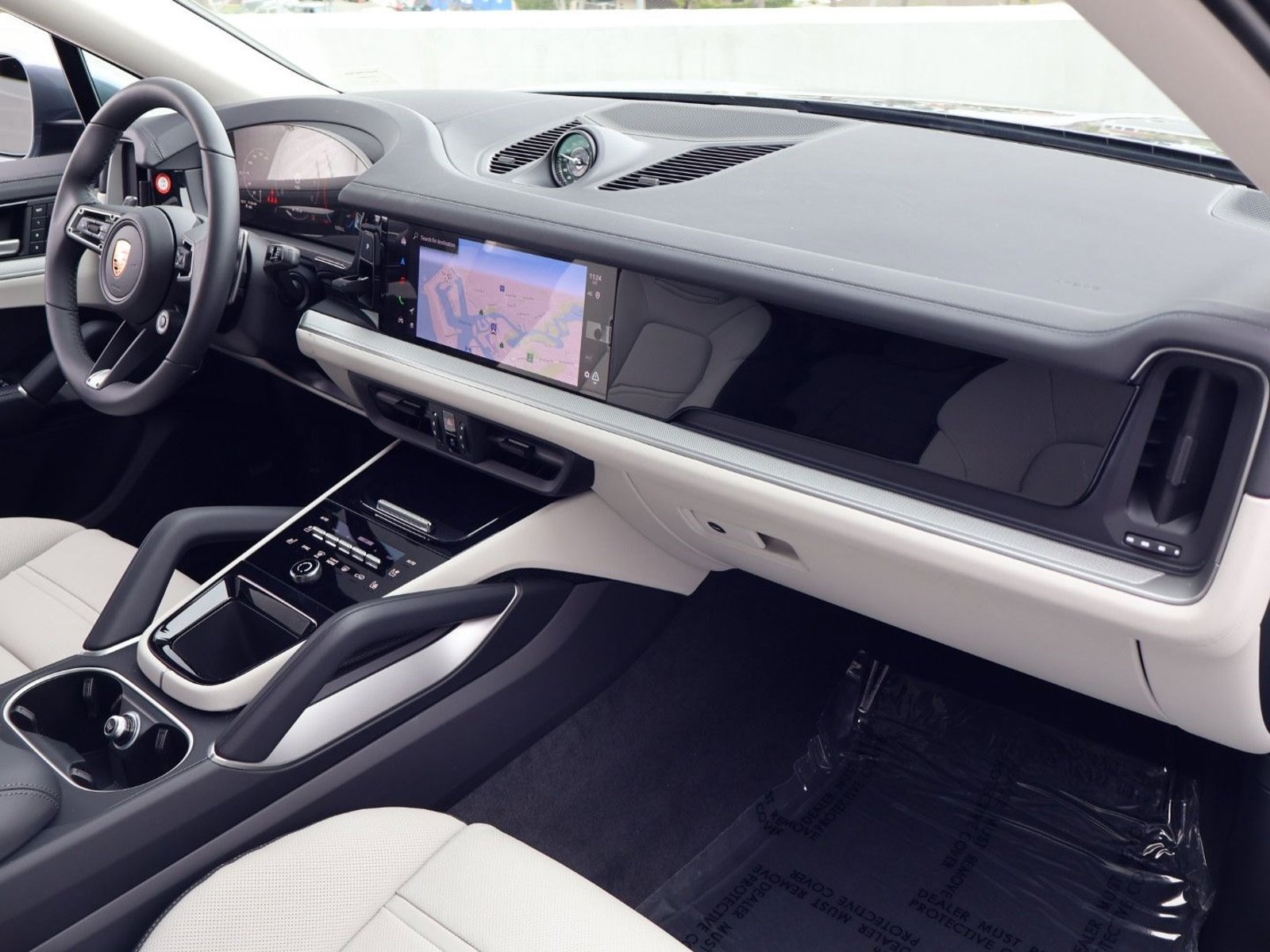 New 2026 Porsche Cayenne Coupe AWD/4WD image 25