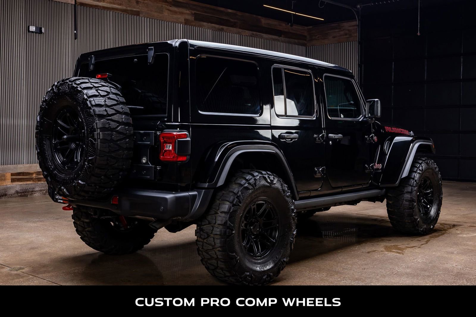 Used 2025 Jeep Wrangler Unlimited Rubicon AWD/4WD image 9