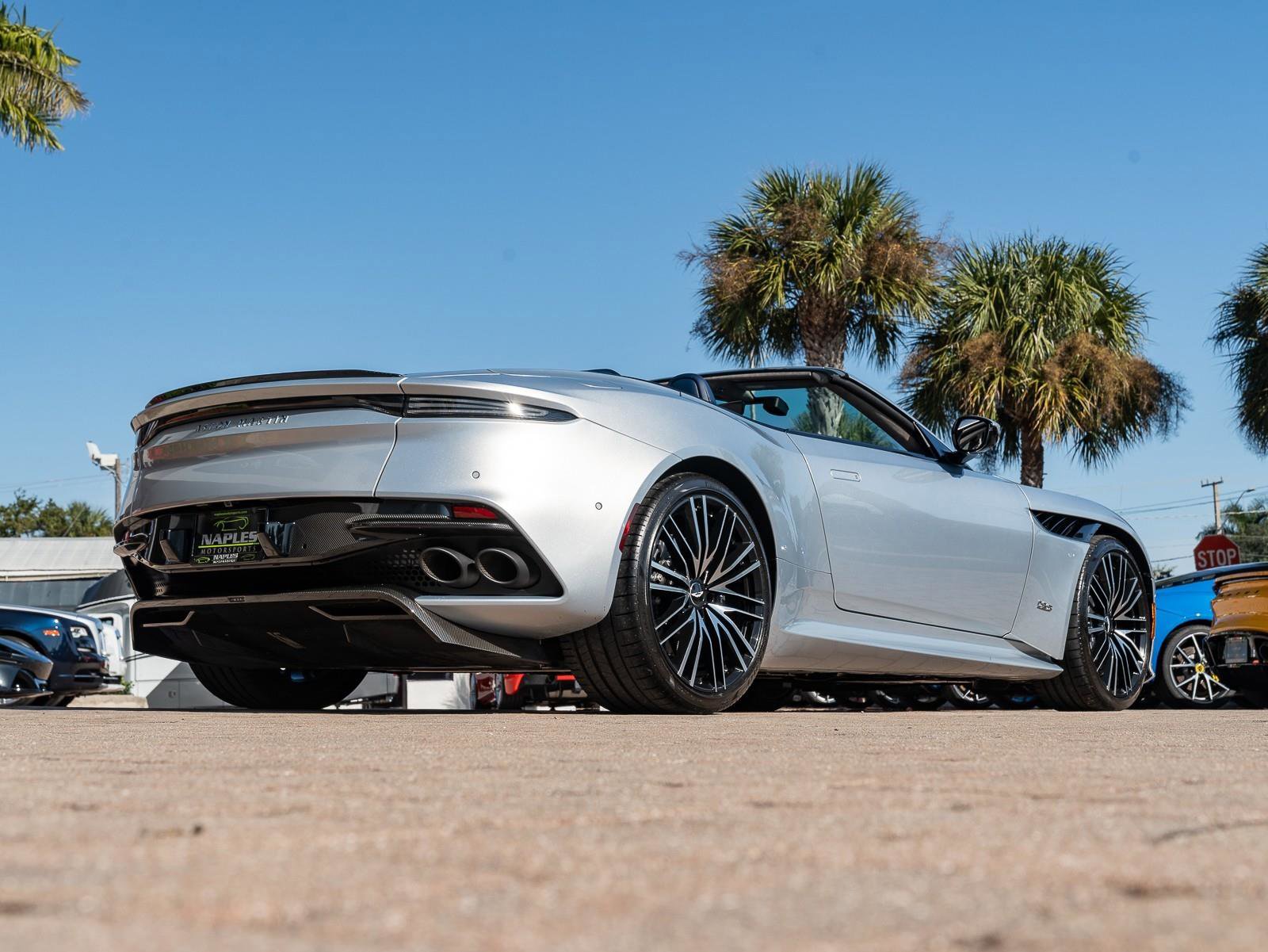Used 2020 Aston Martin DBS Superleggera Volante image 5