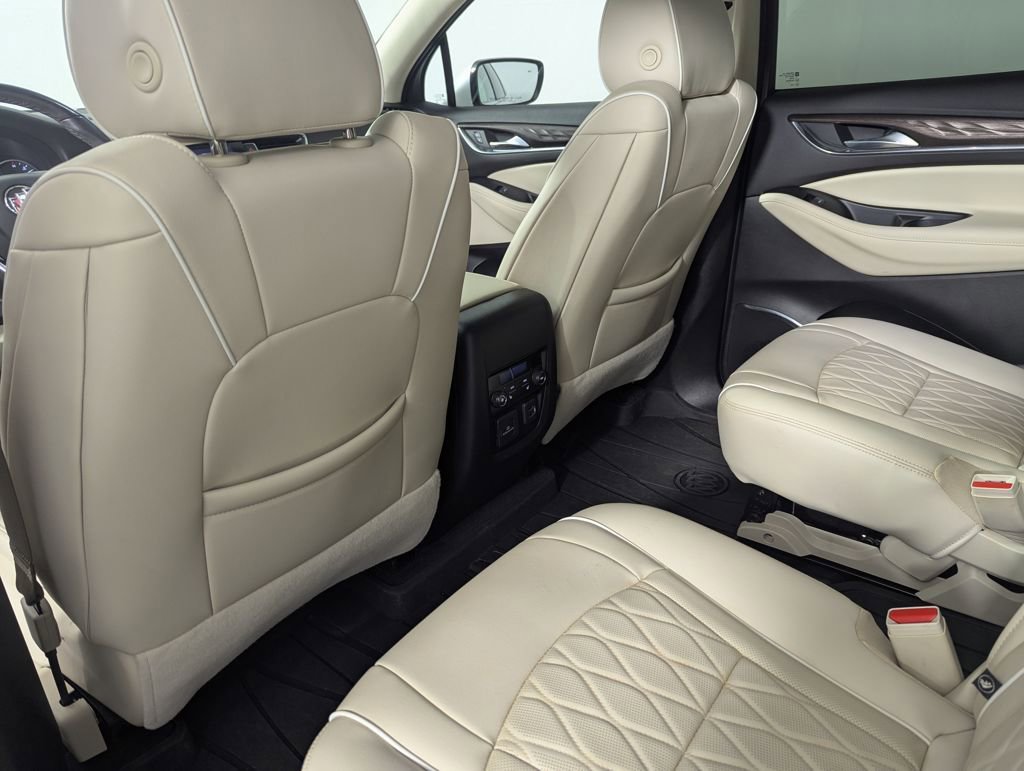 Used 2023 Buick Enclave Avenir w/ Avenir Technology Package image 20