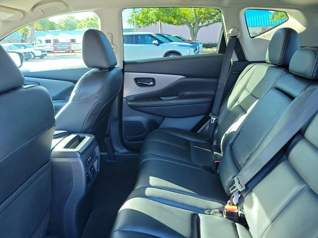 Used 2023 Nissan Murano SV image 13
