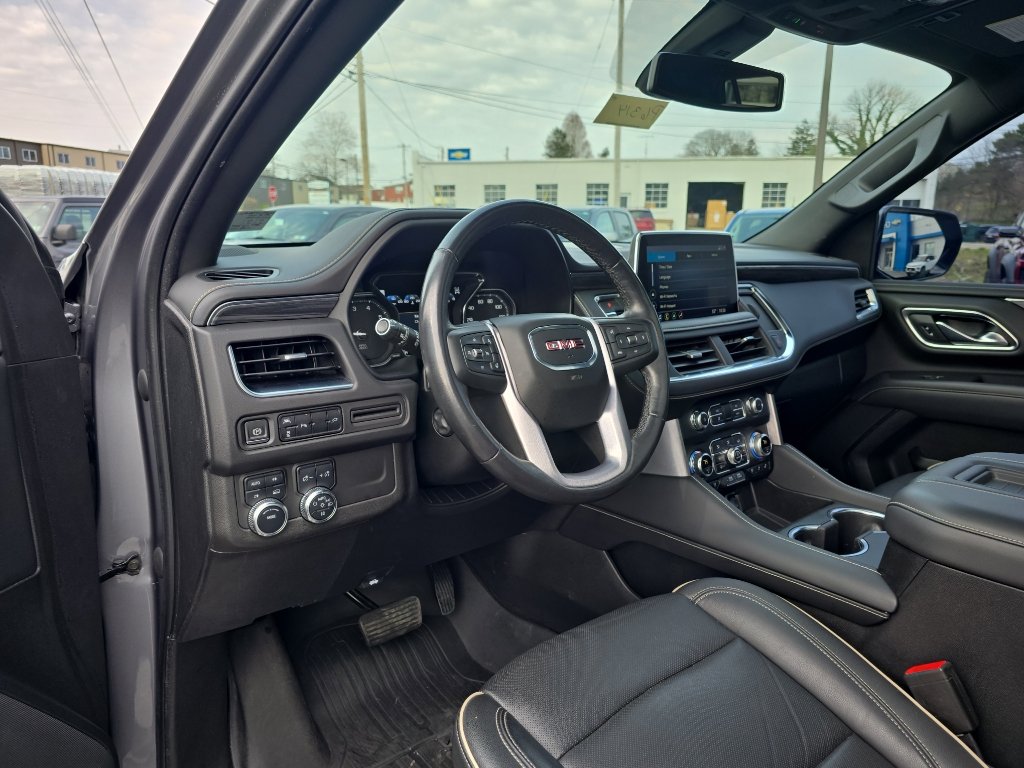 Used 2021 GMC Yukon SLT w/ SLT Premium Package image 11