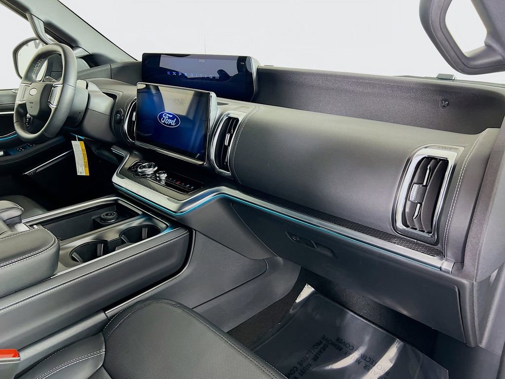 New 2026 Ford Expedition Max Platinum w/ Stealth Performance Package image 33