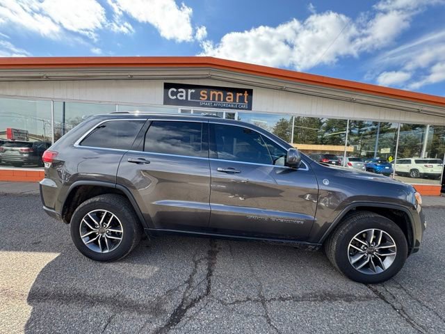Used 2020 Jeep Grand Cherokee Laredo w/ Quick Order Package 2BN North AWD/4WD image 8