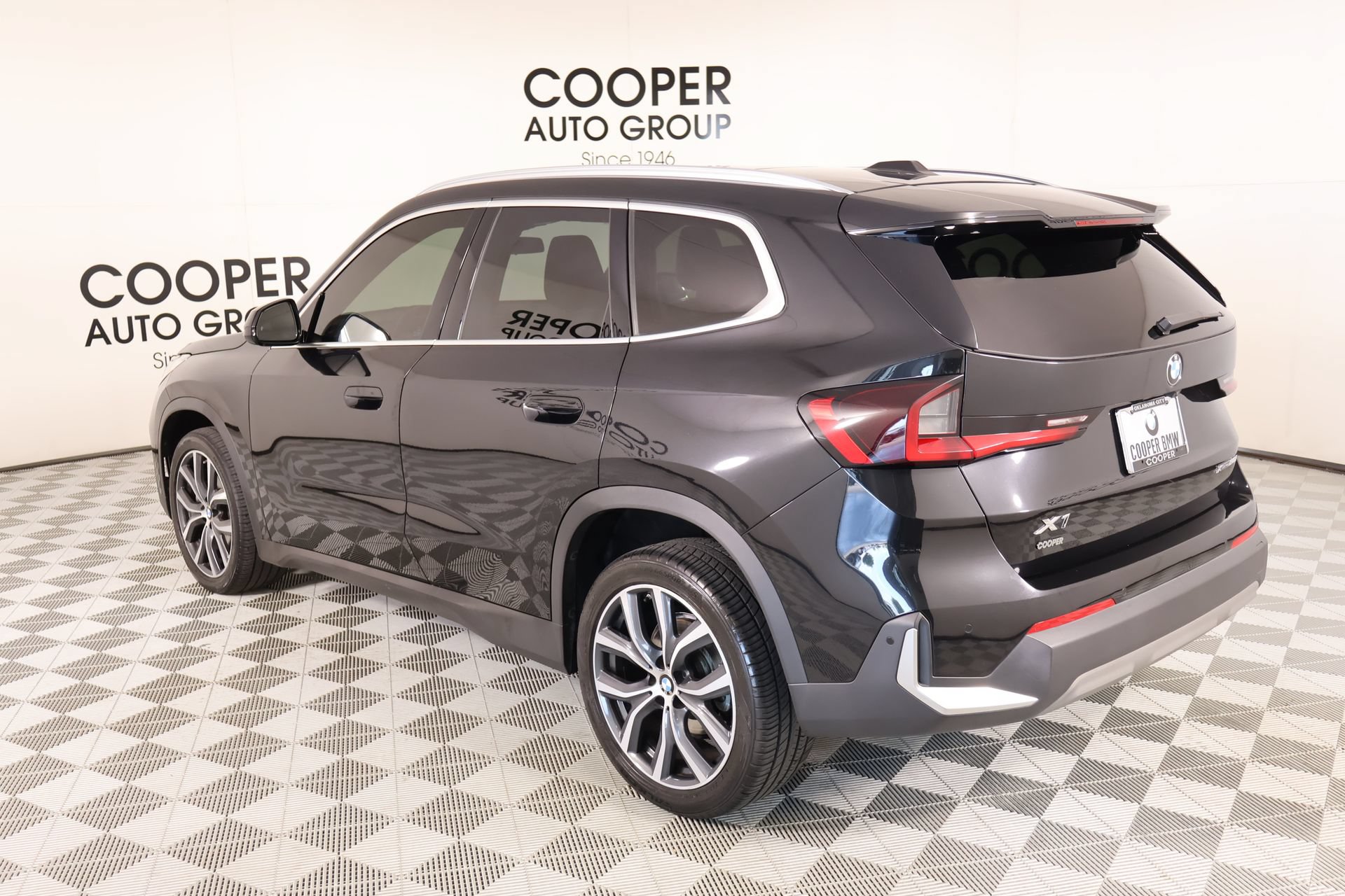 Used 2023 BMW X1 xDrive28i w/ Convenience Package AWD/4WD image 24