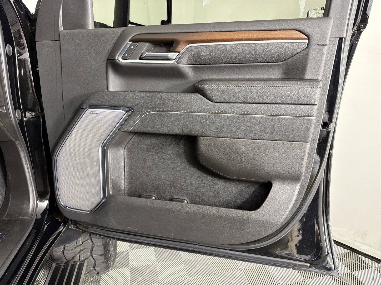 Used 2024 GMC Sierra 2500 Denali AWD/4WD image 12