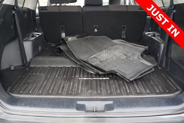 Used 2023 Toyota Highlander LE image 21