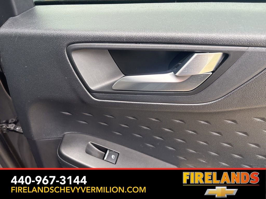 Used 2020 Ford Escape SE image 39