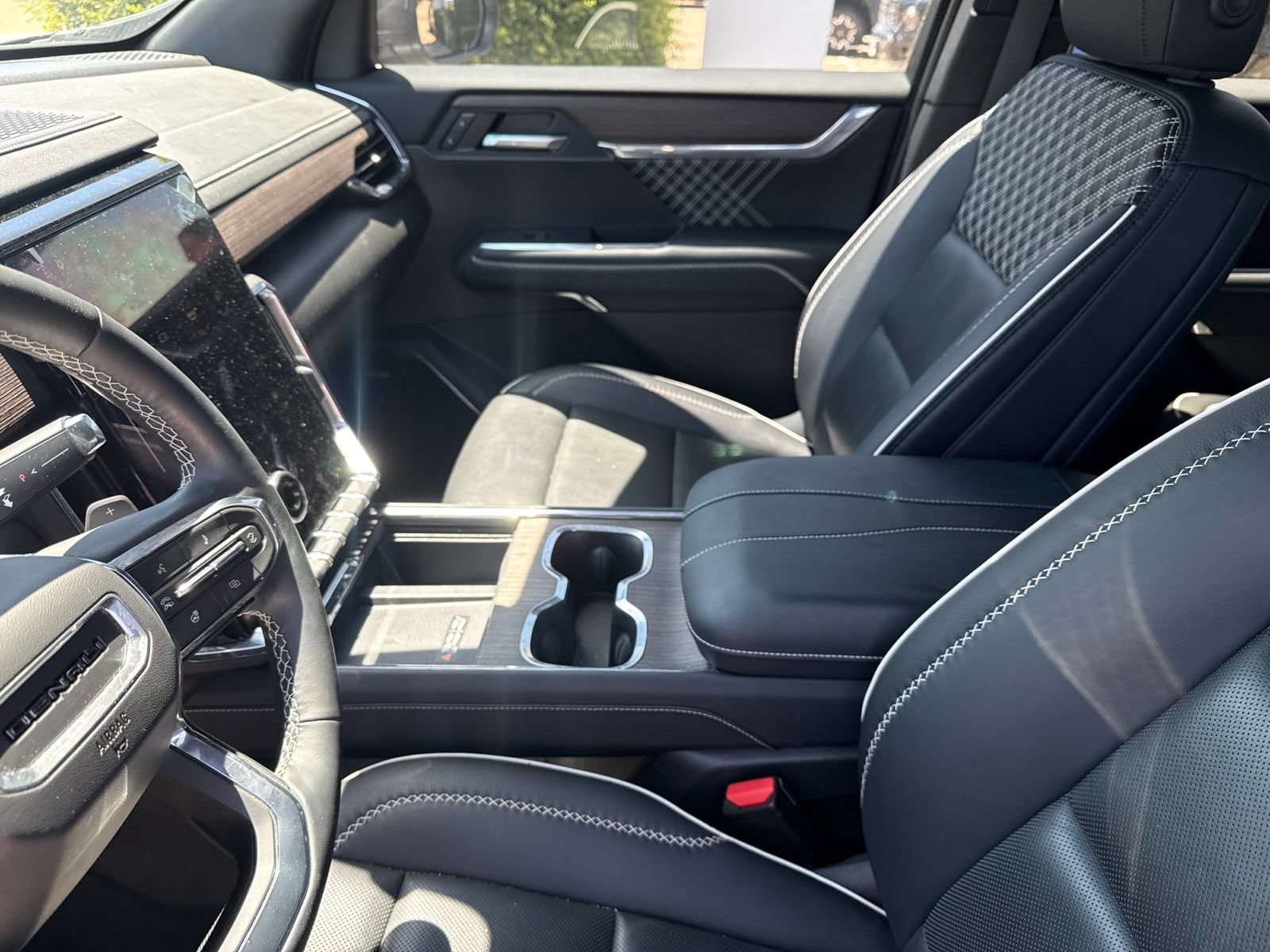 Used 2024 GMC Acadia Denali FWD image 20