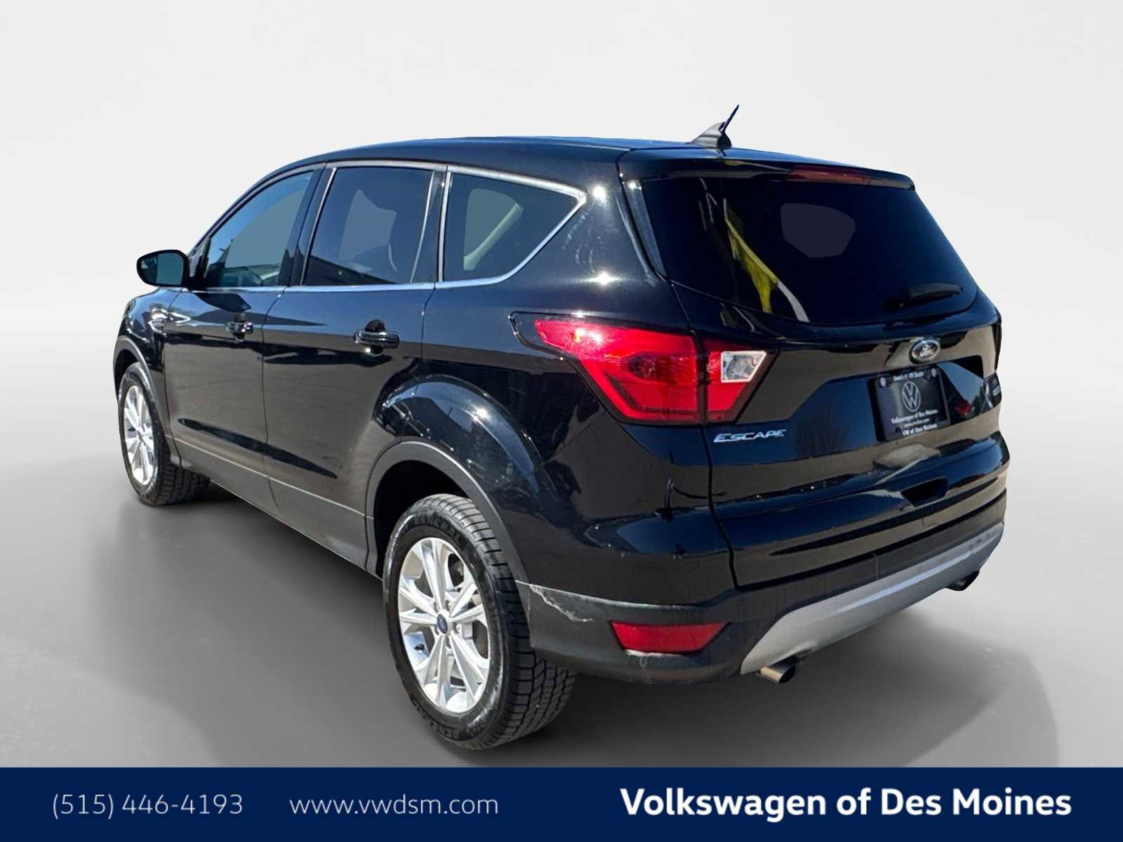 Used 2019 Ford Escape SE image 4