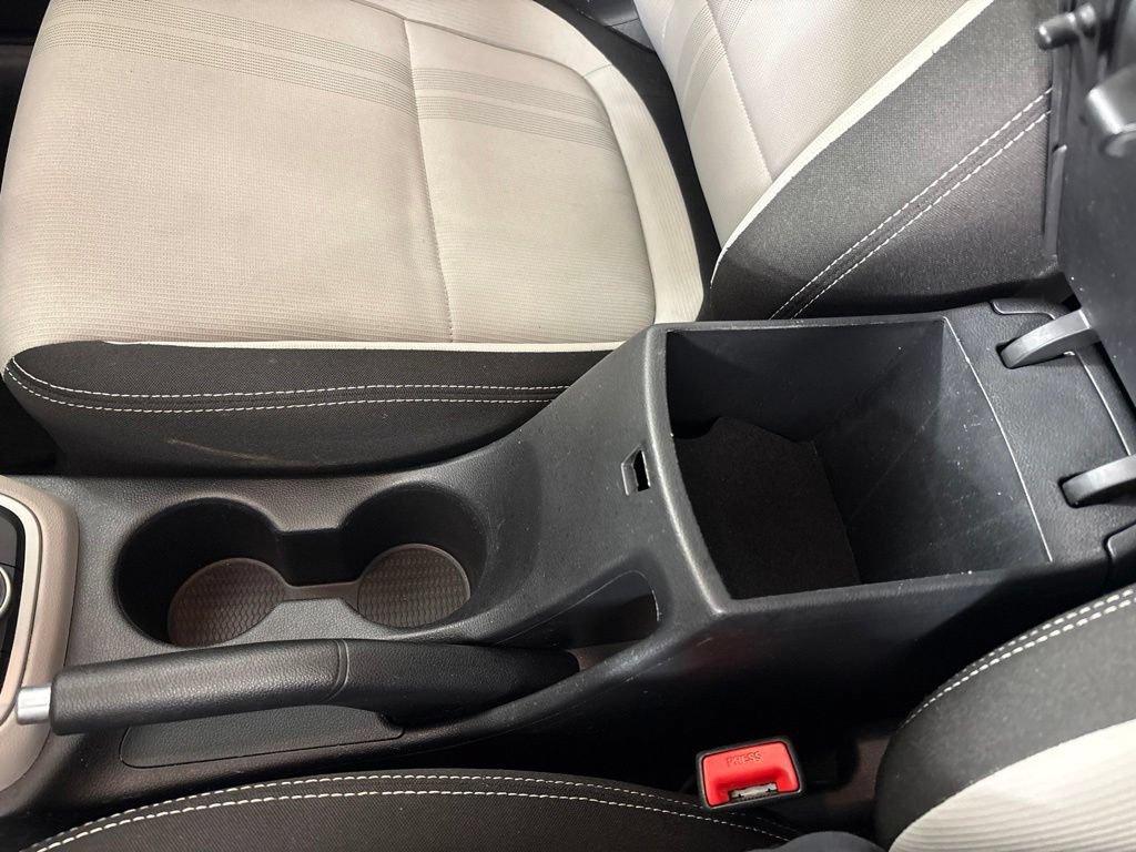 Used 2025 Hyundai Venue SEL FWD image 36