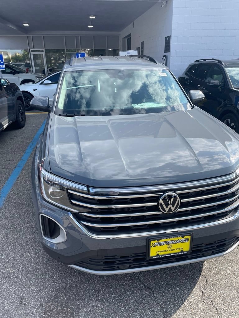New 2026 Volkswagen Atlas SE AWD/4WD image 2