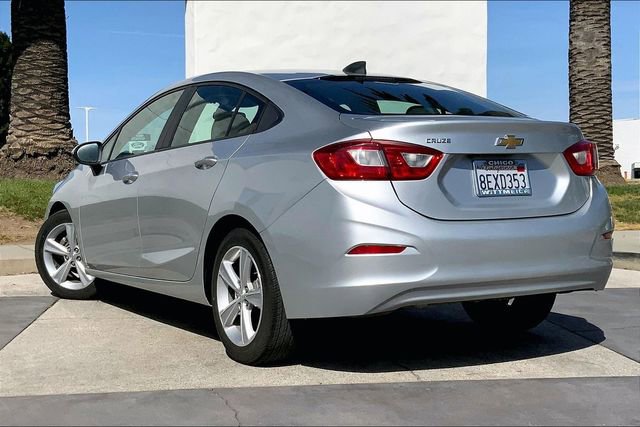 Used 2018 Chevrolet Cruze LS image 12