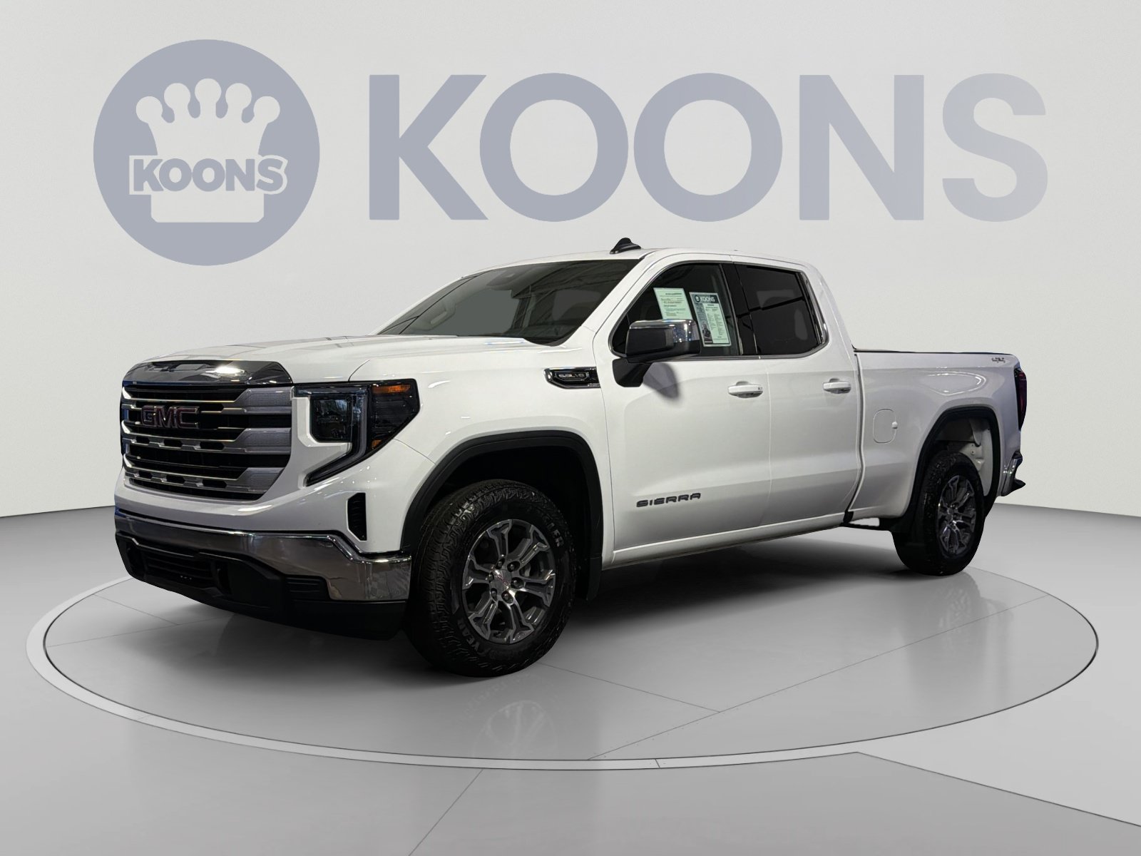 Used 2023 GMC Sierra 1500 SLE AWD/4WD image 1