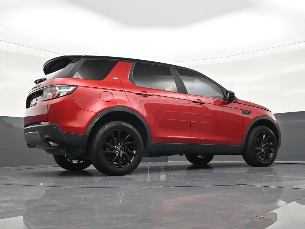 Used 2018 Land Rover Discovery Sport SE image 27