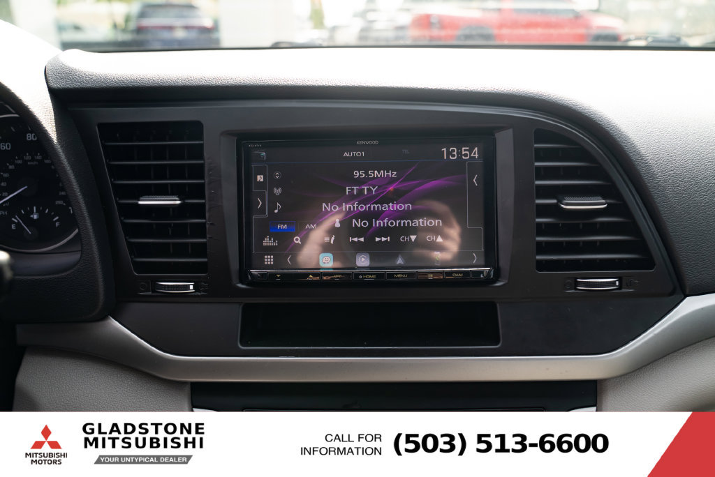 Used 2018 Hyundai Elantra SE FWD image 14
