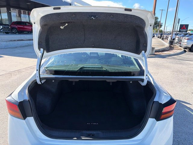 Used 2025 Nissan Altima 2.5 SV AWD/4WD image 15