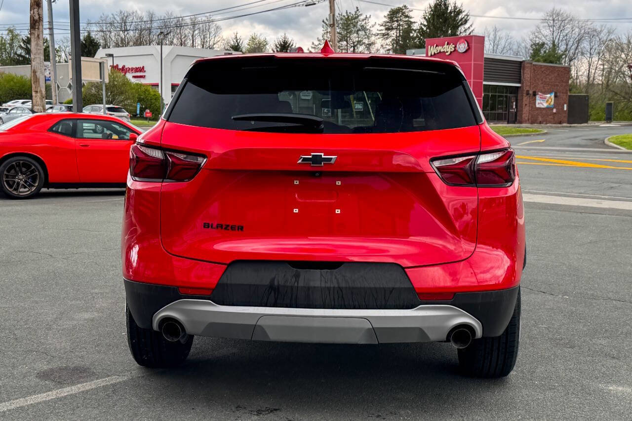 Used 2021 Chevrolet Blazer LT w/ LPO, Black Accent Package FWD image 5