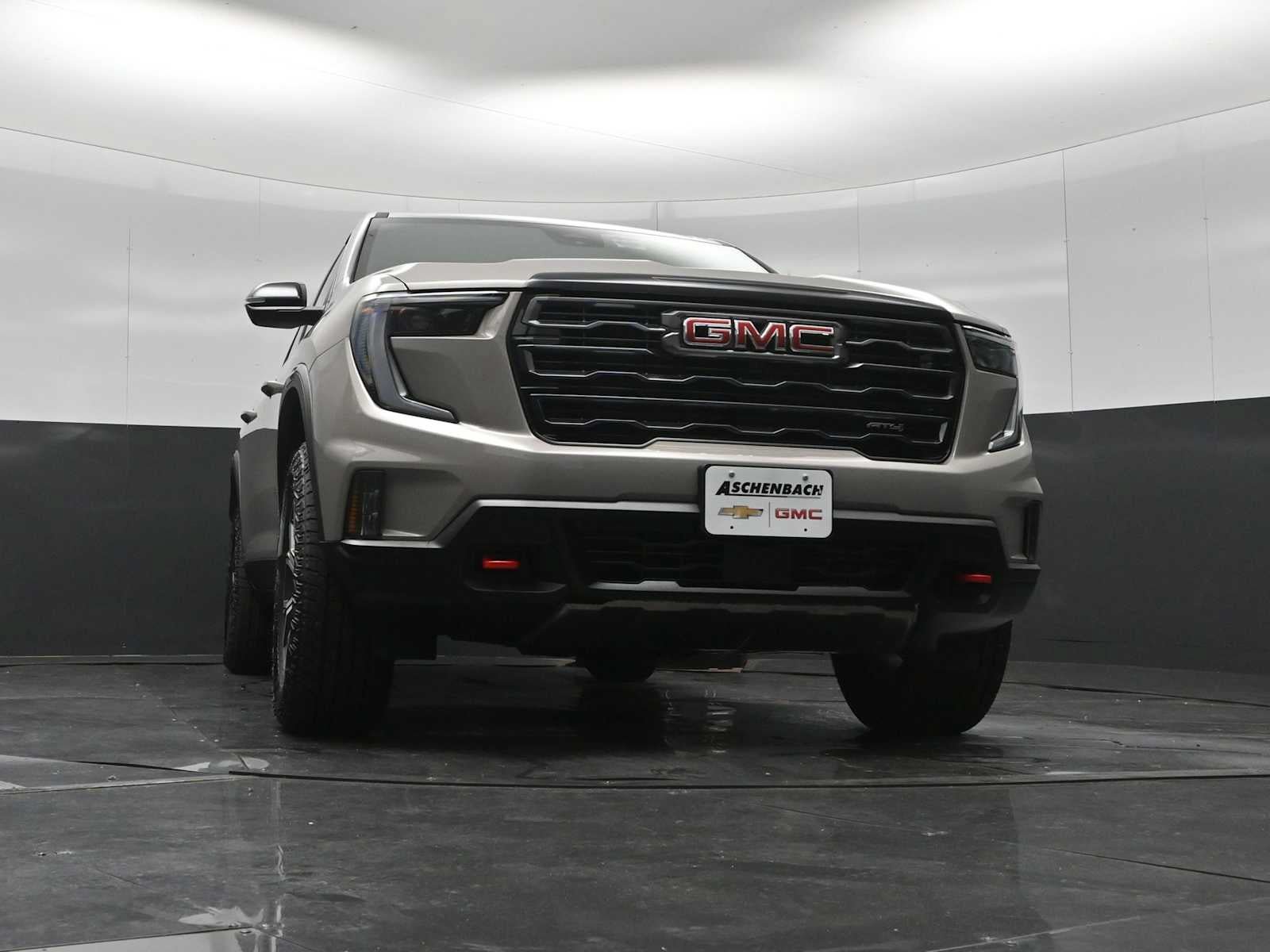 New 2026 GMC Acadia AT4 w/ Luxury Package AWD/4WD image 43