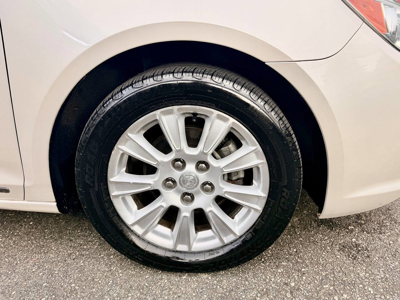 Used 2012 Buick LaCrosse Premium image 33
